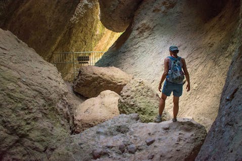 Hike Juniper Canyon Balconies Cave Pinnacles National Park