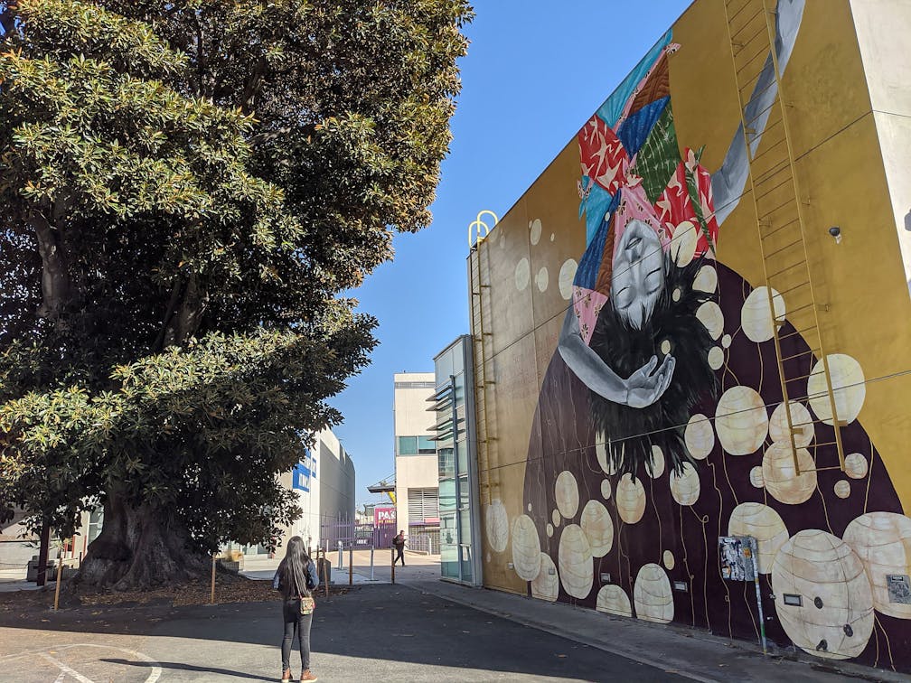 Urban art and food hike in Los Angeles 