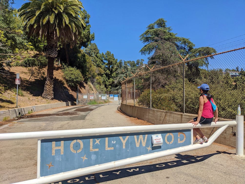 Hollywood Lake Loop Hike 