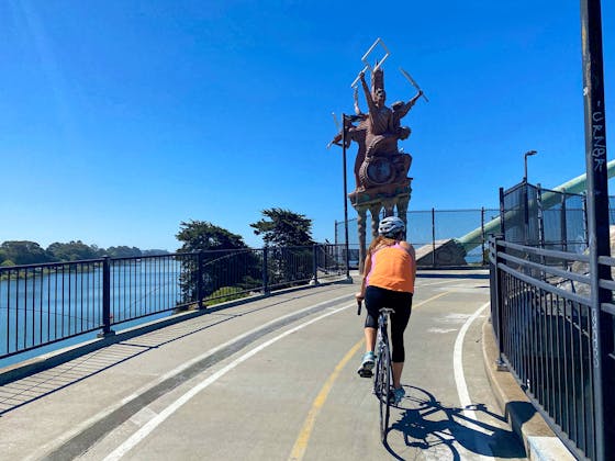 Bike from Berkeley to Albany Bulb on the Bay Trail 