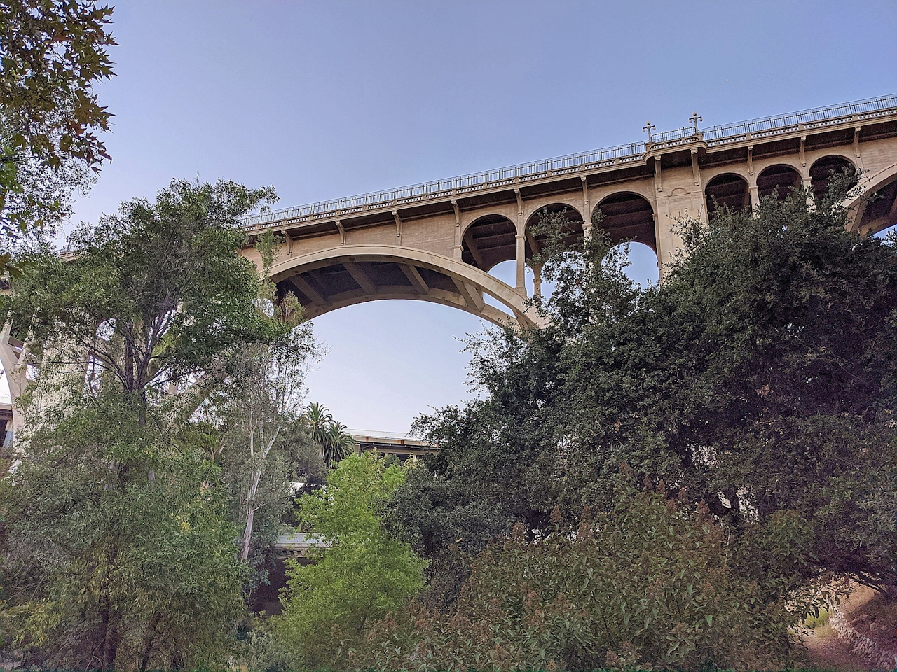 Hike to the Colorado Bridge in Pasadena 