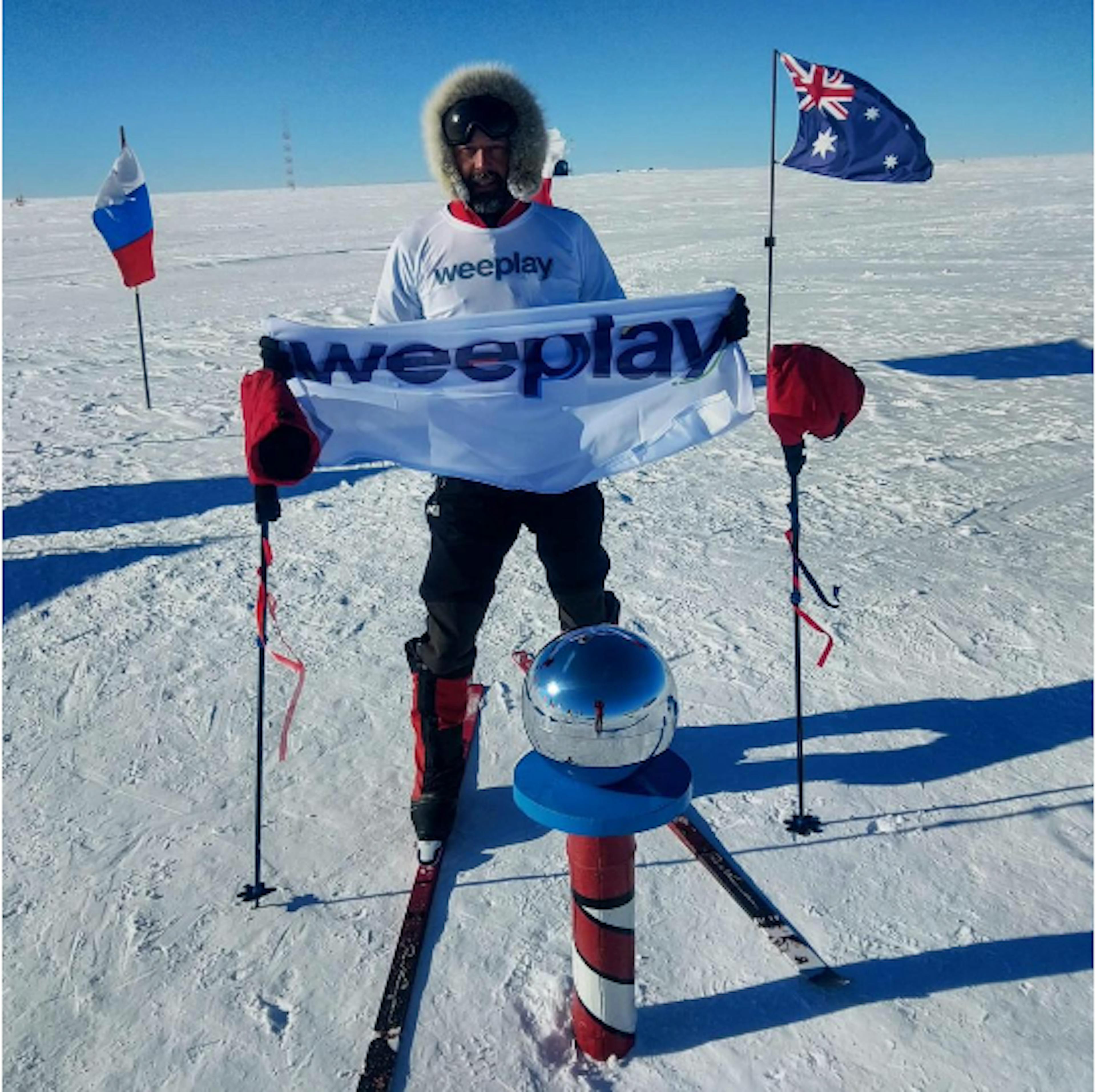 Jérôme Brisebourg atteint le pôle Sud aux couleurs de Weeplay