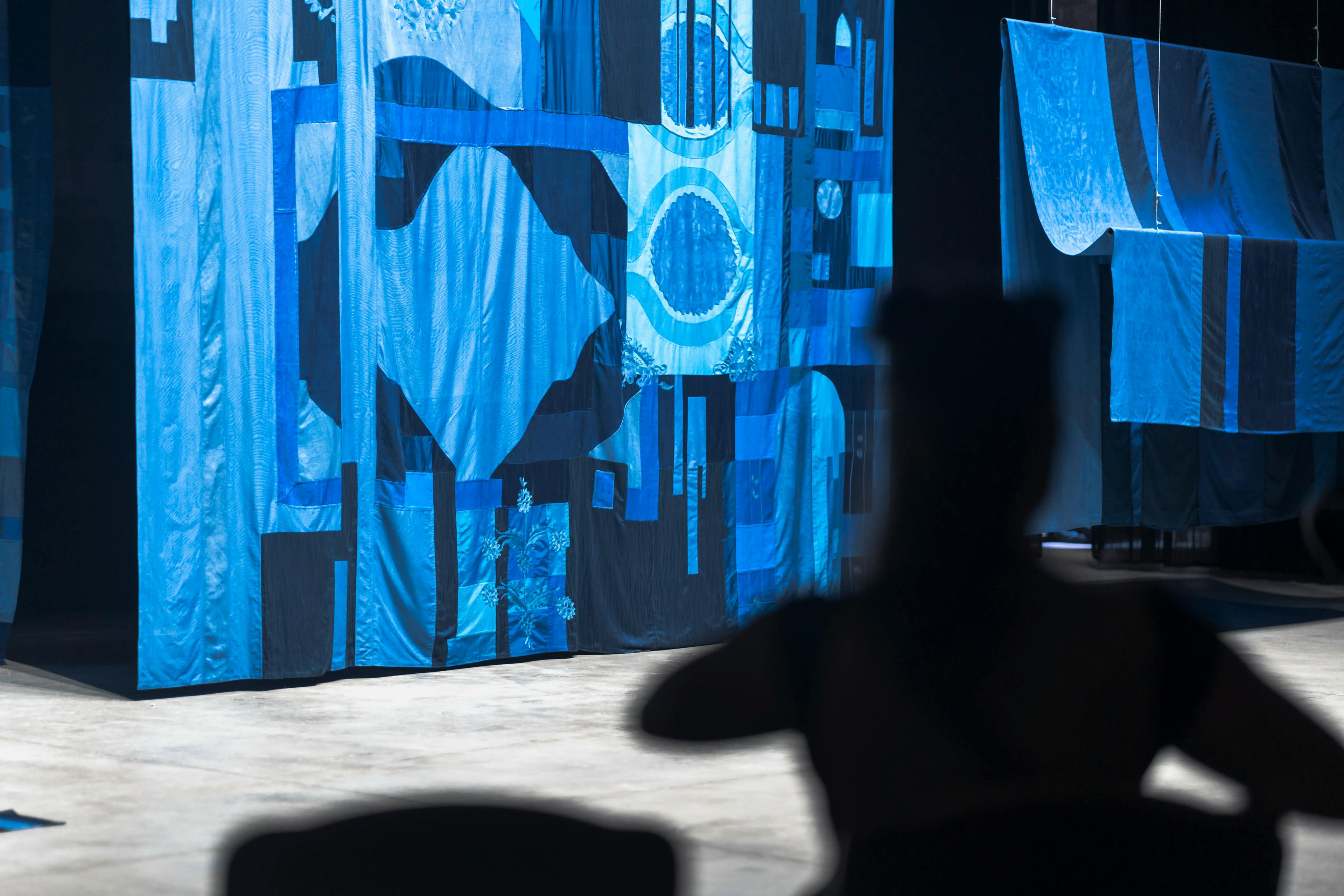 Installazione parte del progetto espositivo del Padiglione Uzbekistan per la Biennale Arte 2024 in mostra all'Arsenale di Venezia