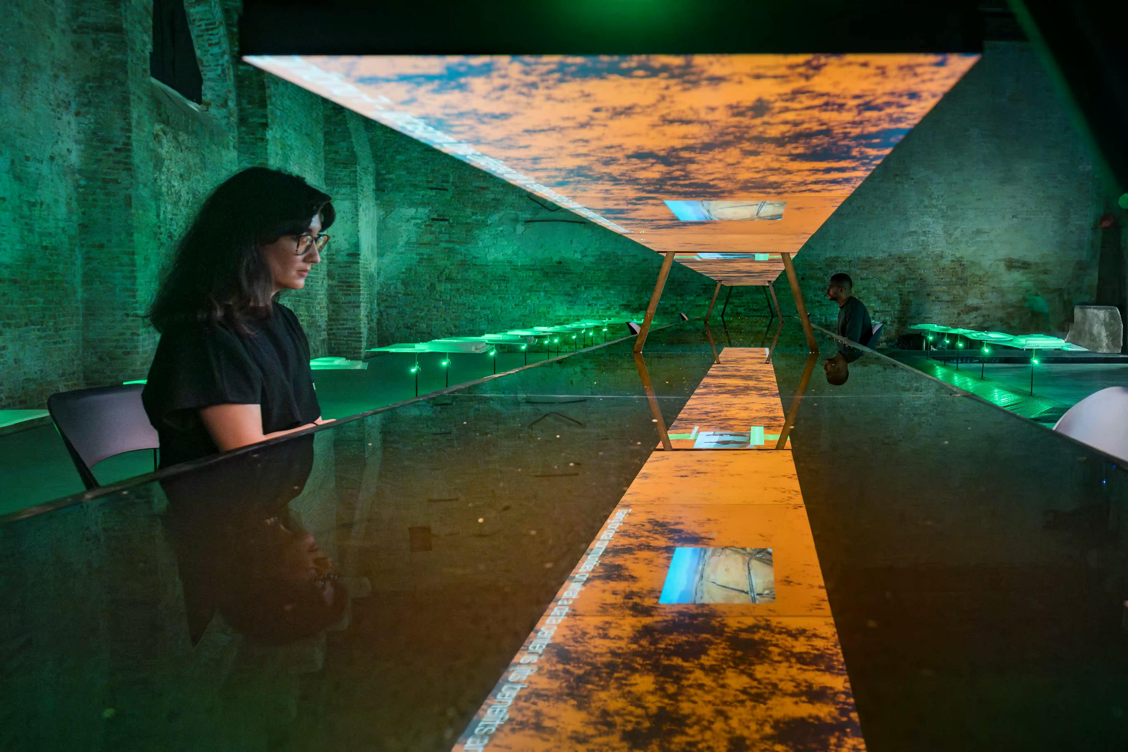 Dettaglio dell'installazione prodotta e coordinata da We Exhibit per il Padiglione Chile alla Biennale di Venezia 2025