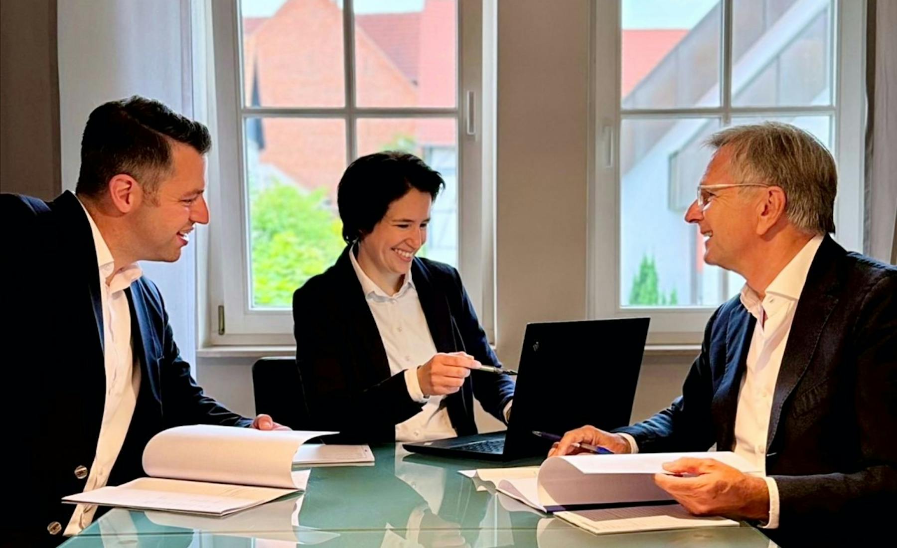 Philipp Ise, Daniela Ladda und Dr. Klaus-Michael Weide