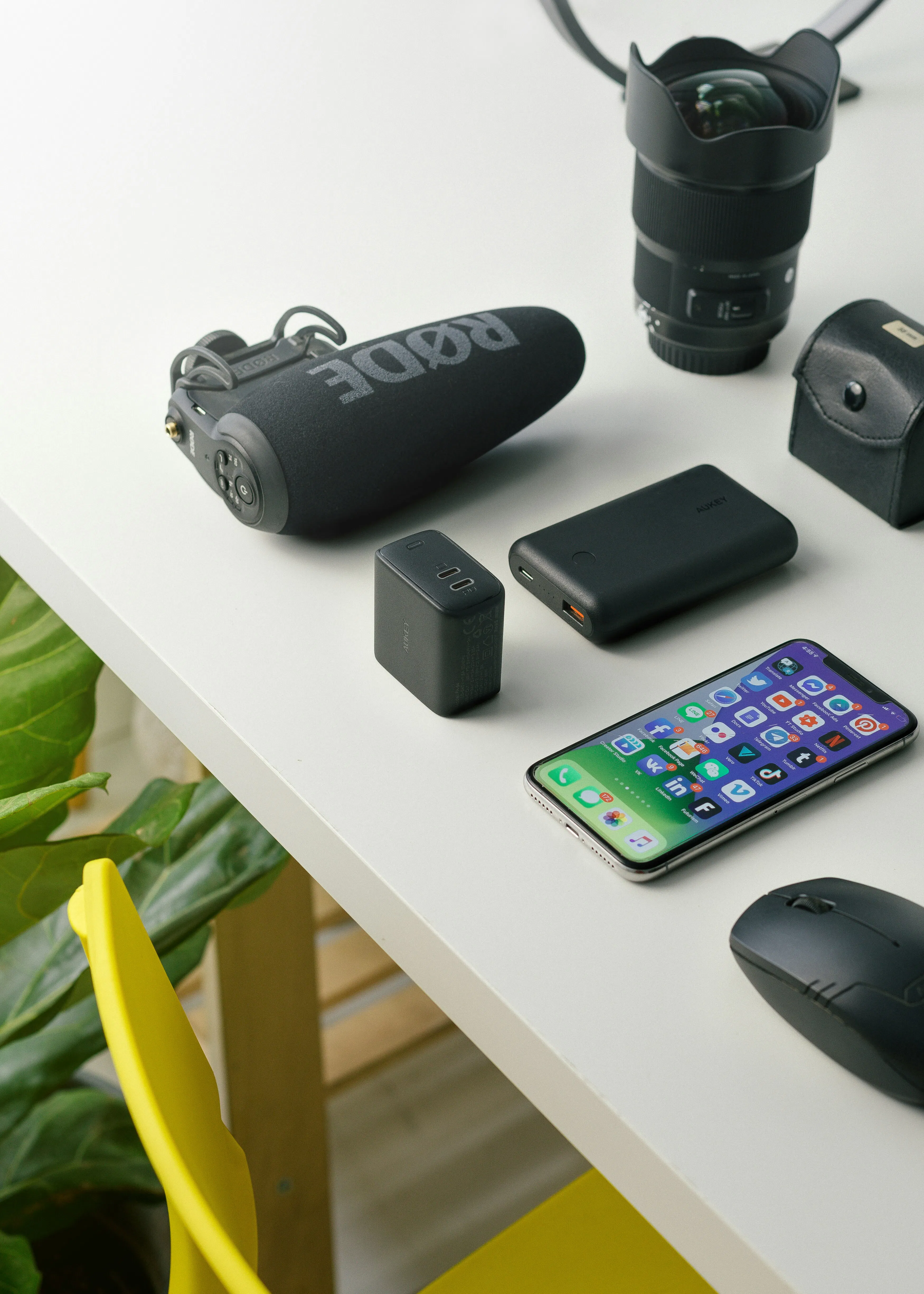 Electronic devices for sale 