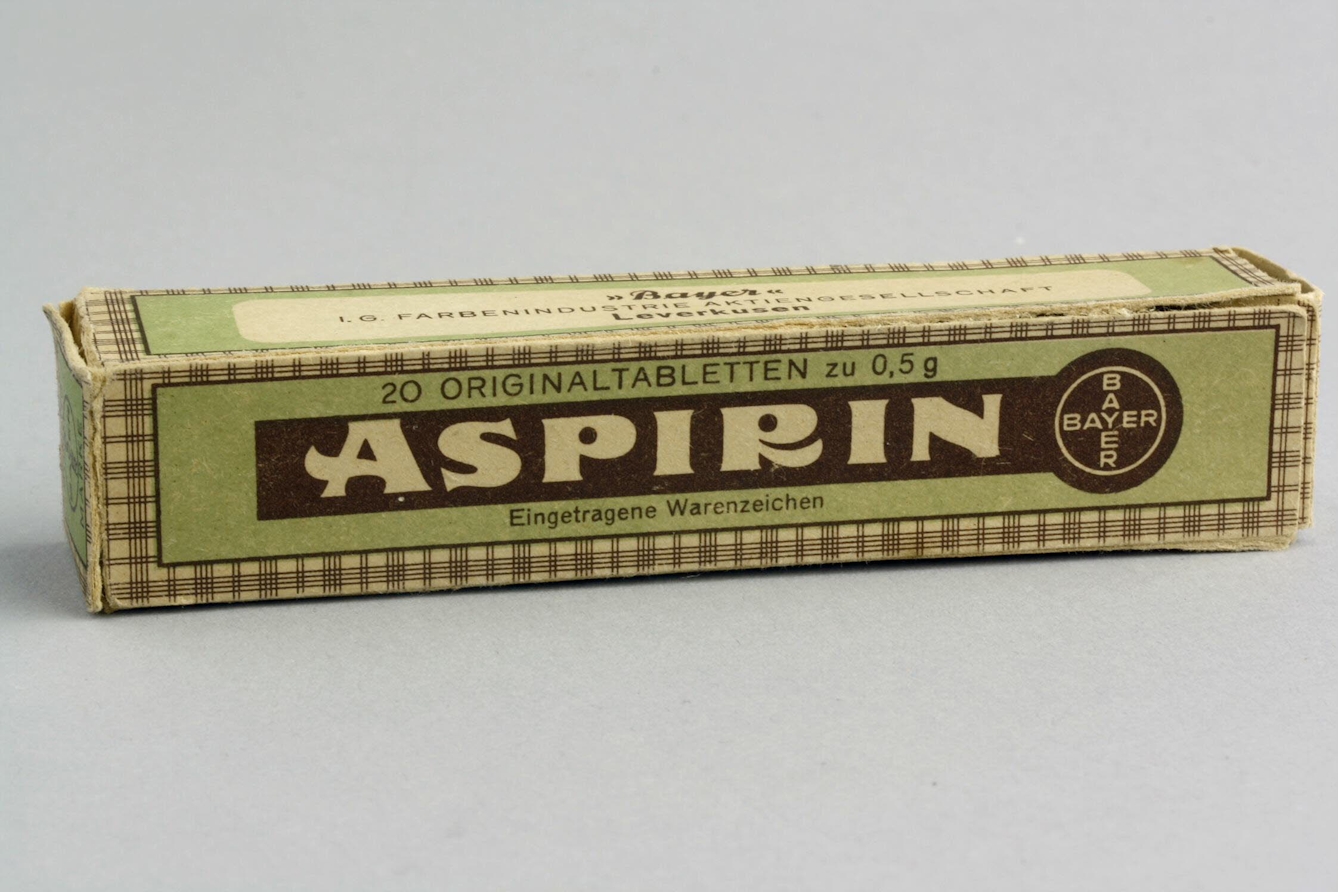 Green Bayer aspirin packet circa 1939