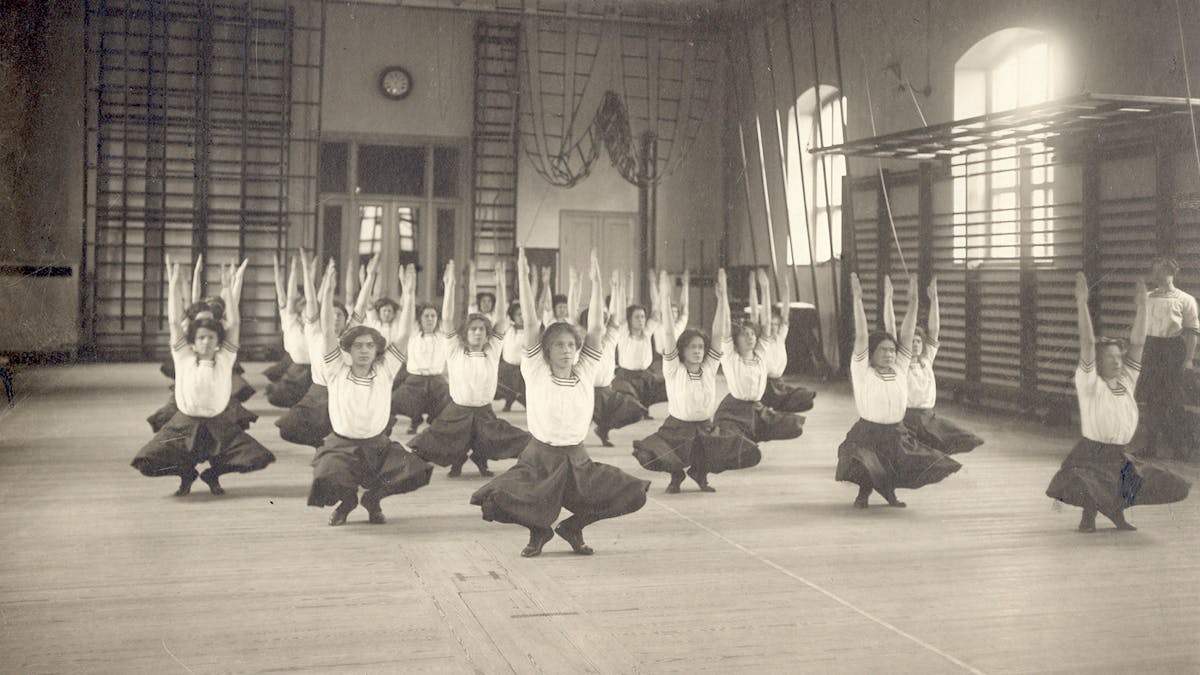Exercise class at the Ling Gymnastic Centre, Stockholm, 1910.