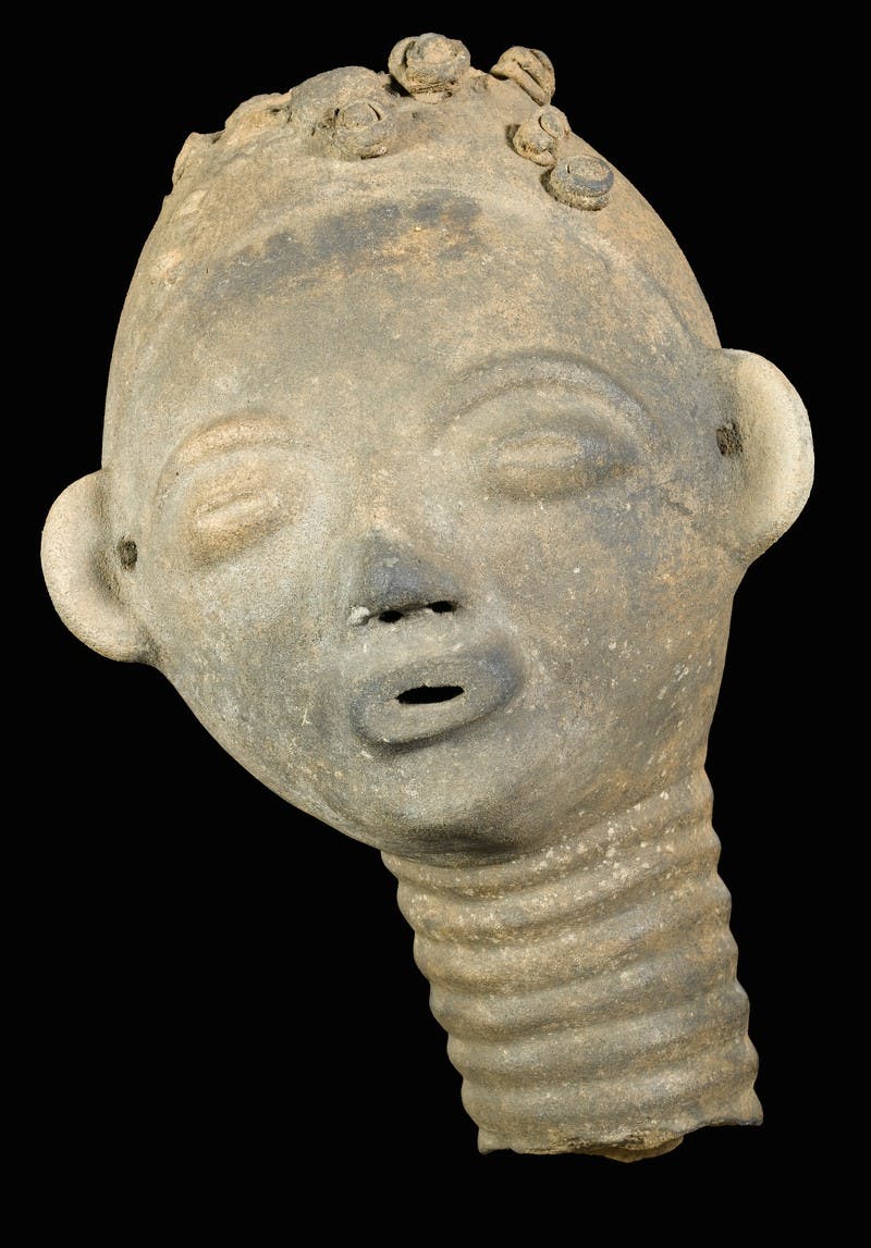 Image of sculpted memorial head from Ghana