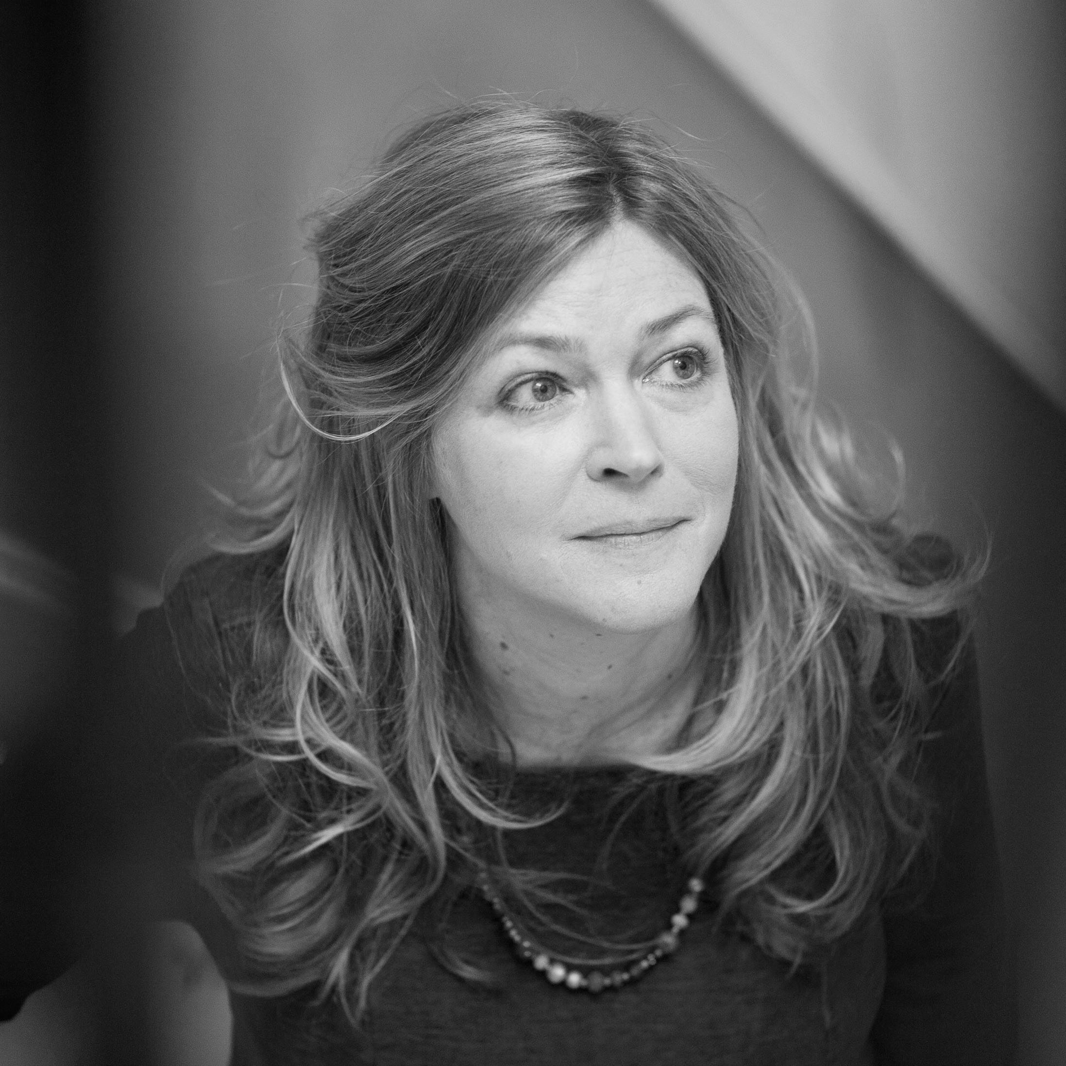 Black and white photograph of the author Kate Summerscale