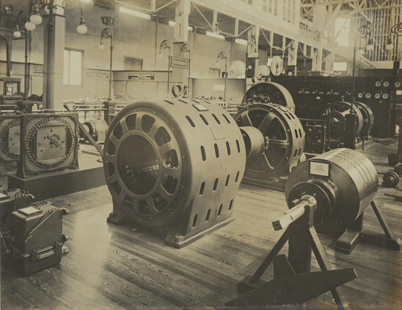 Electrical machinery such as dynamos, a popular attraction amongst visitors, was seen as a symbol of scientific progress and civilization.