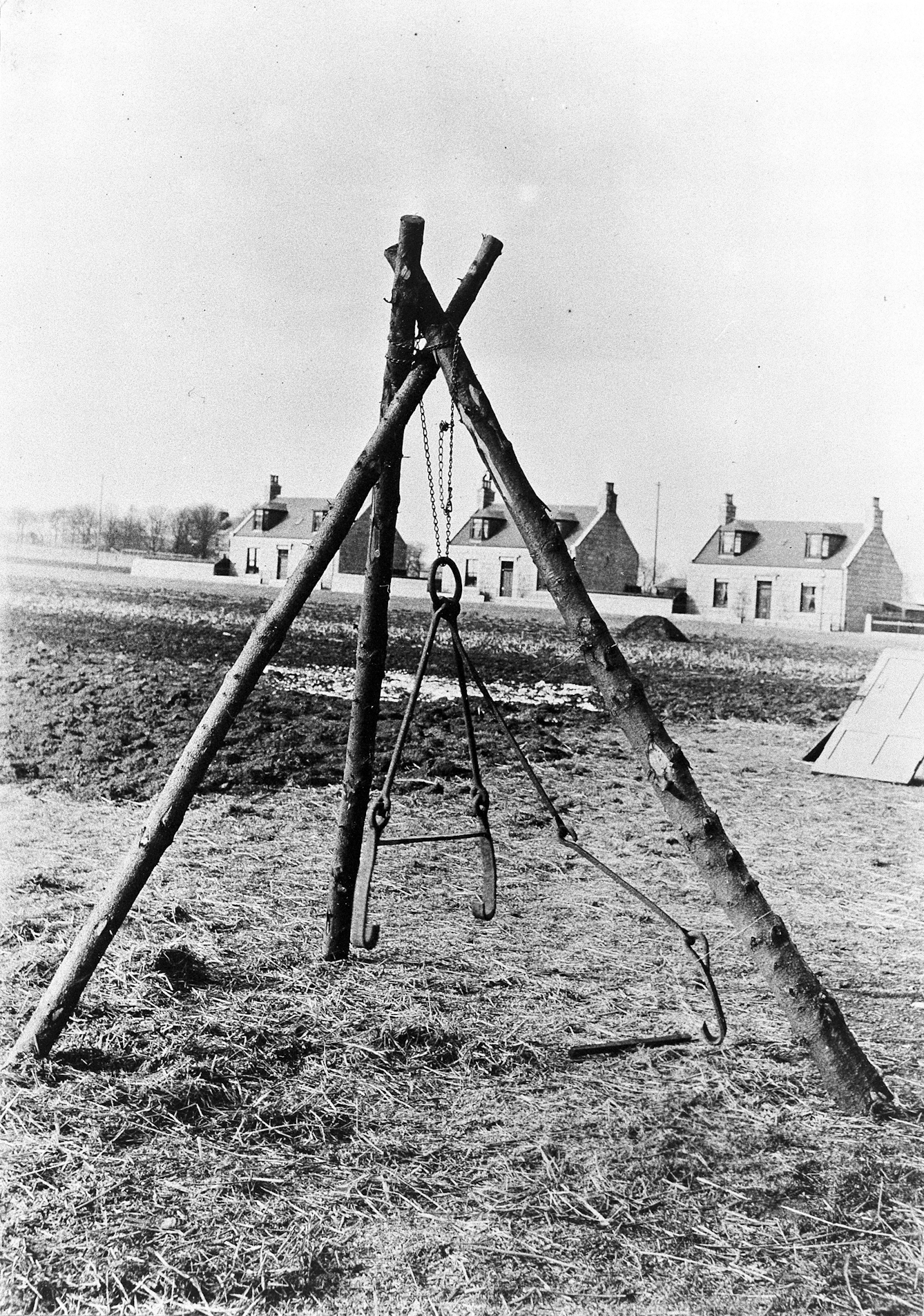 Mortsafe tackle at Invererie, Aberdeenshire