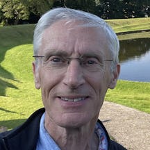 A head and shoulders photo of Neil