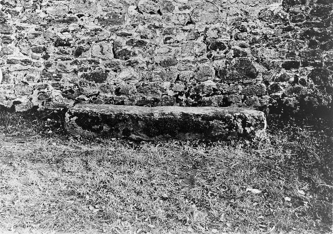 Mortsafe at Inverurie graveyard, Aberdeenshire