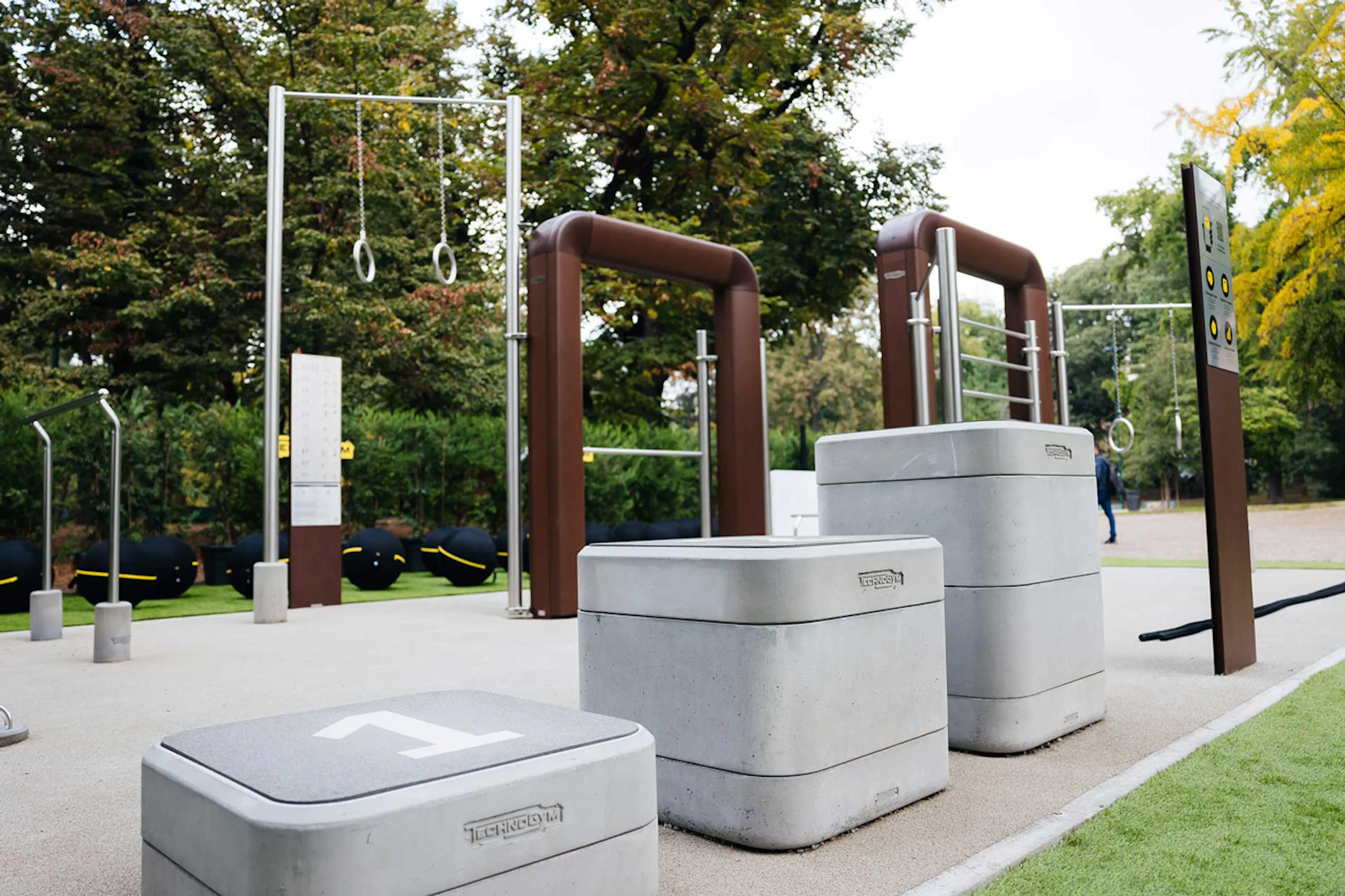 Memoria-emotiva--dei-Giochi-Technogym-dona-una-palestra-a-cielo-aperto-ai-giardini-Montanelli-3.jpg