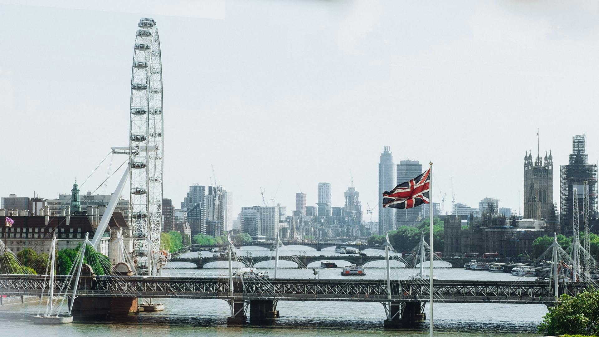 Brexit : le tapis rouge déroulé en sens inverse par Paris et l’Union Européenne pour la City...