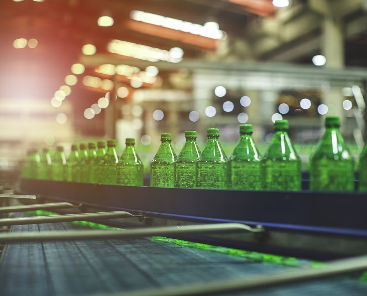 ¿Por qué es importante la inocuidad en la Industria de Bebidas?