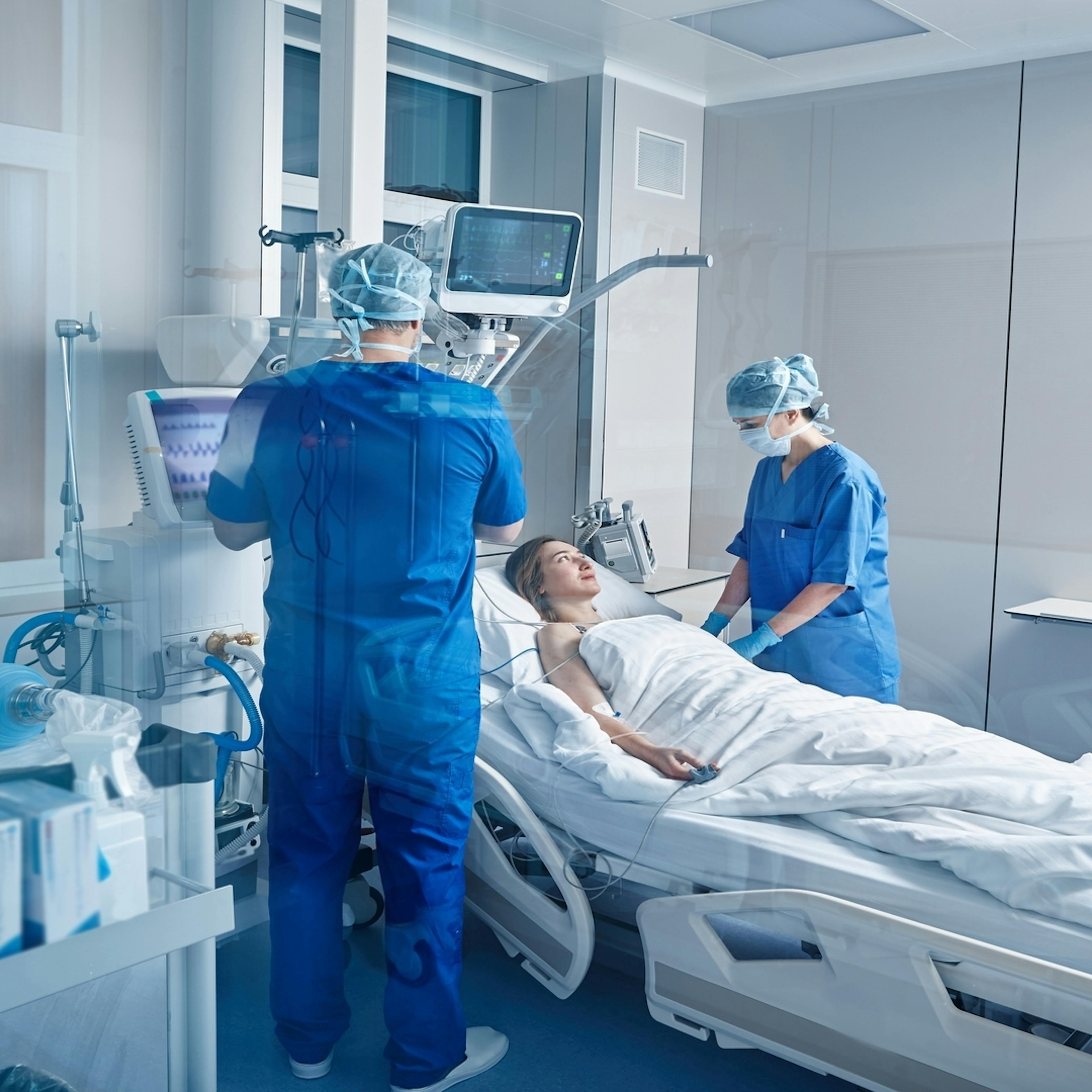 Baño de paciente en cama