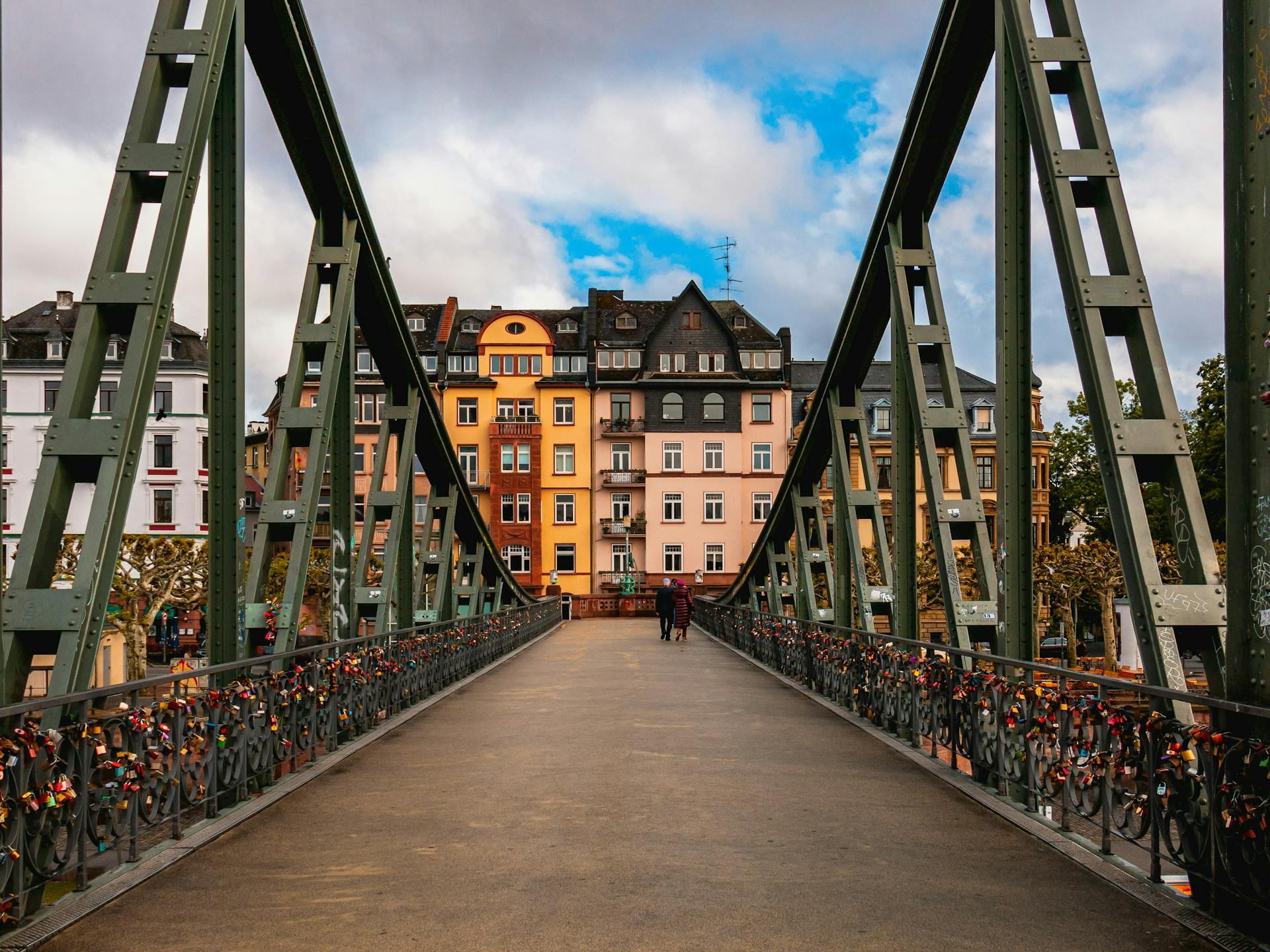 Frankfurt Bridge