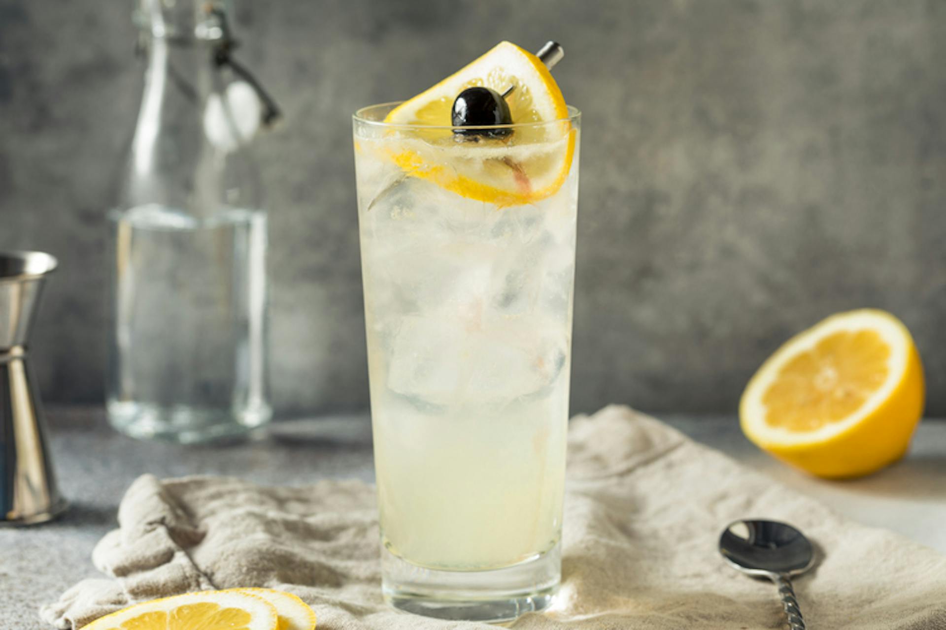 Tom Collins cocktail