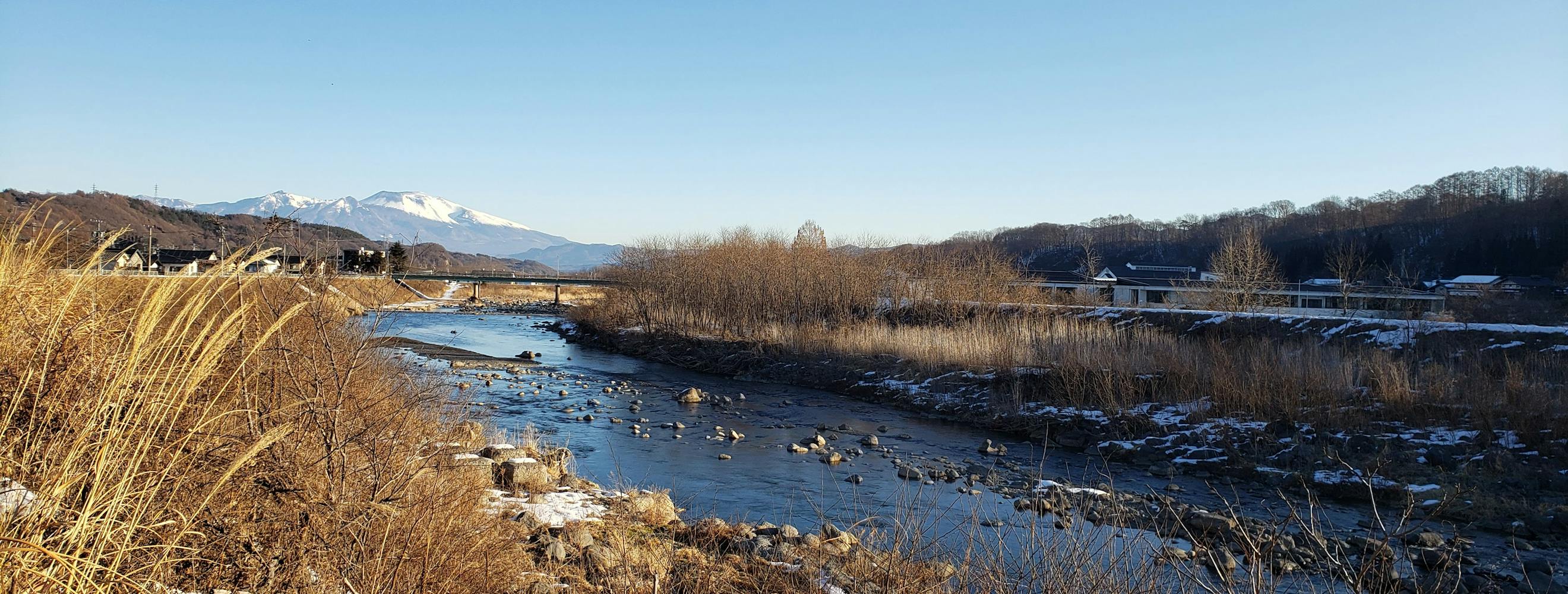 Rivière et paysage naturel au Japon