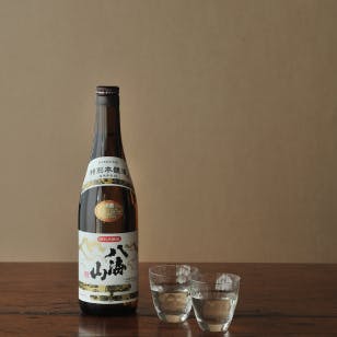 Bouteille de saké Hakkaisan