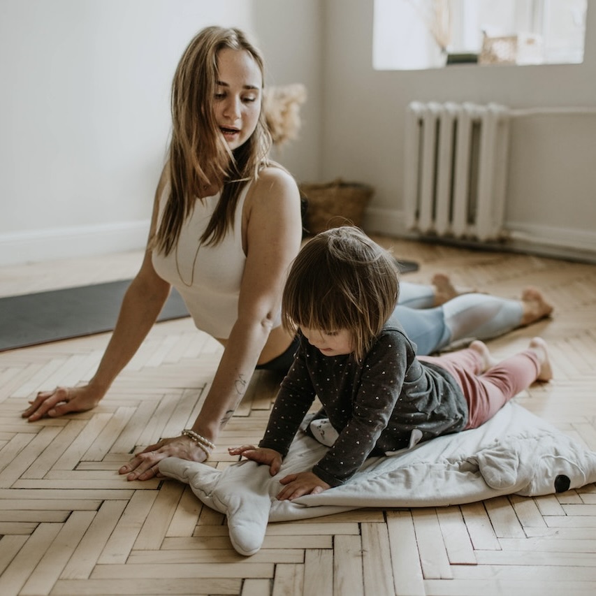 Auftreten einer Skoliose bei Kindern und Babys 