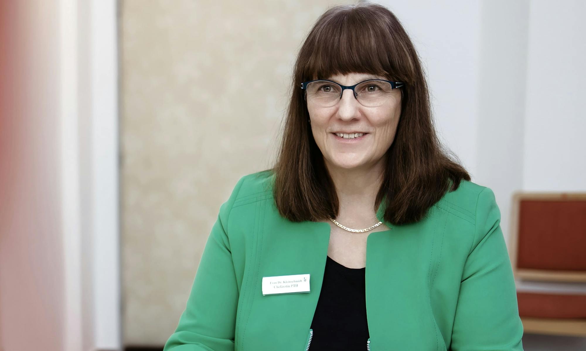 Frau Dr. Kleinschmidt