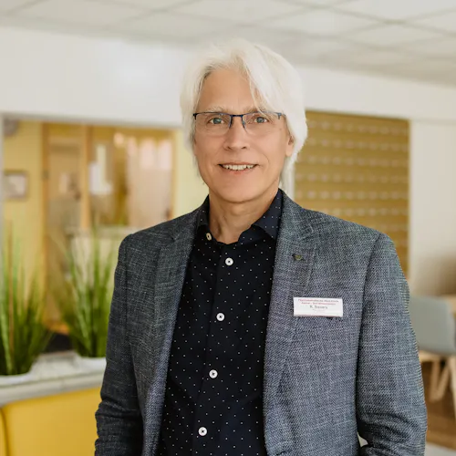 Reinhold Sievers, Chefarzt der Psychosomatischen Akut-Klinik in Kassel