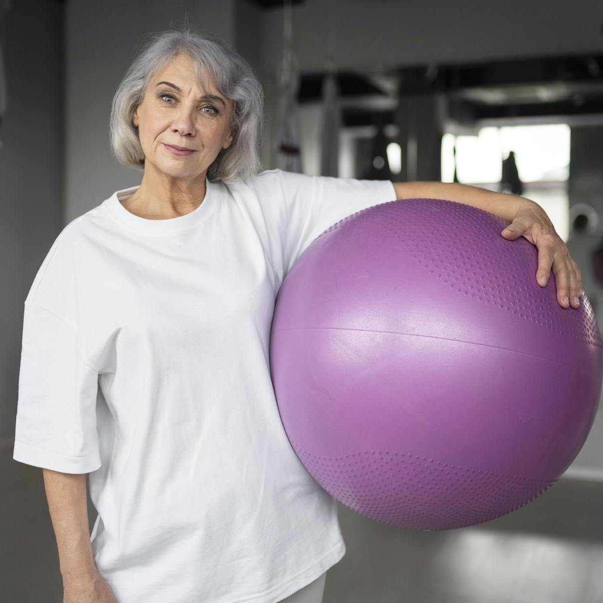 Patientin mit Gymnastikball