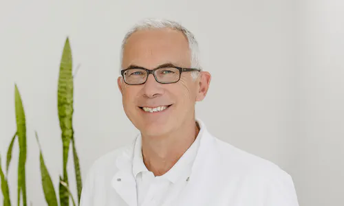 Dr. med. Thomas Fröhlich Dr. med. Thomas Fröhlich
