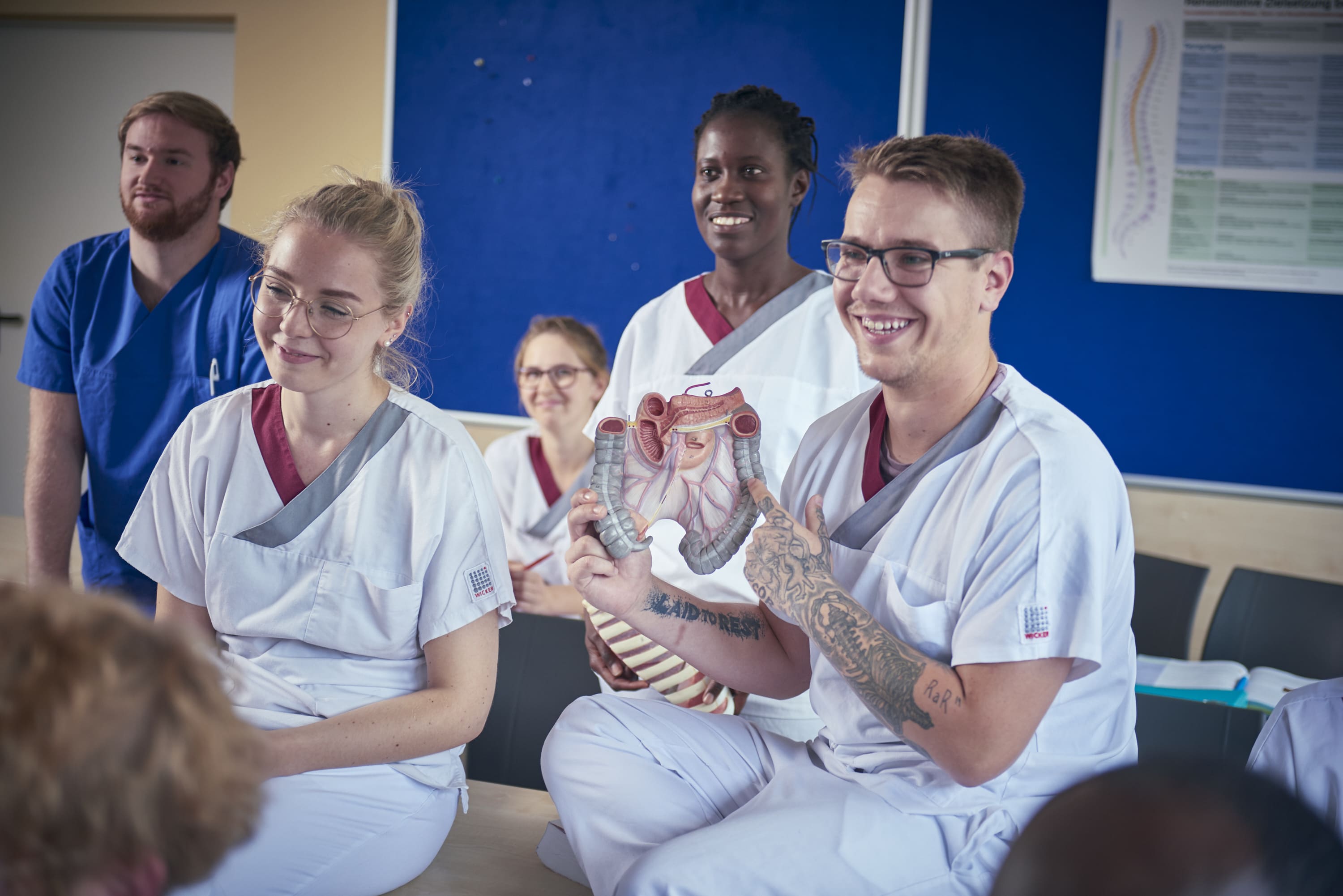 Ausbildung Krankenpflegehelfer Theorie