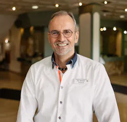 Dr. med. Thomas Kröner, Chefarzt für Orthopädie in der Wicker Klinik Bad Wildungen Dr. med. Thomas Kröner, Chefarzt für Orthopädie in der Wicker Klinik Bad Wildungen