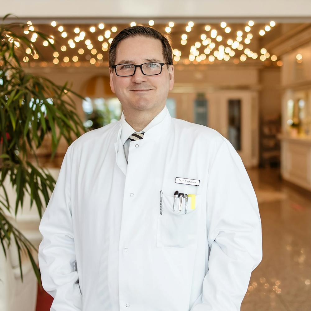 Herr Dr. Volker Bachmann