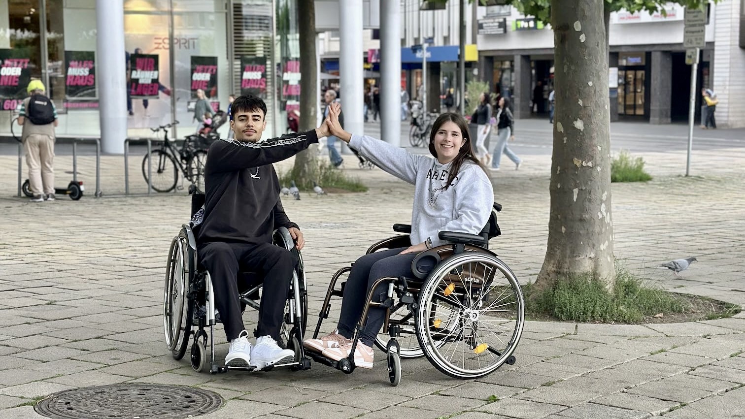 Aktionswoche "An den Rollstuhl gefesselt"