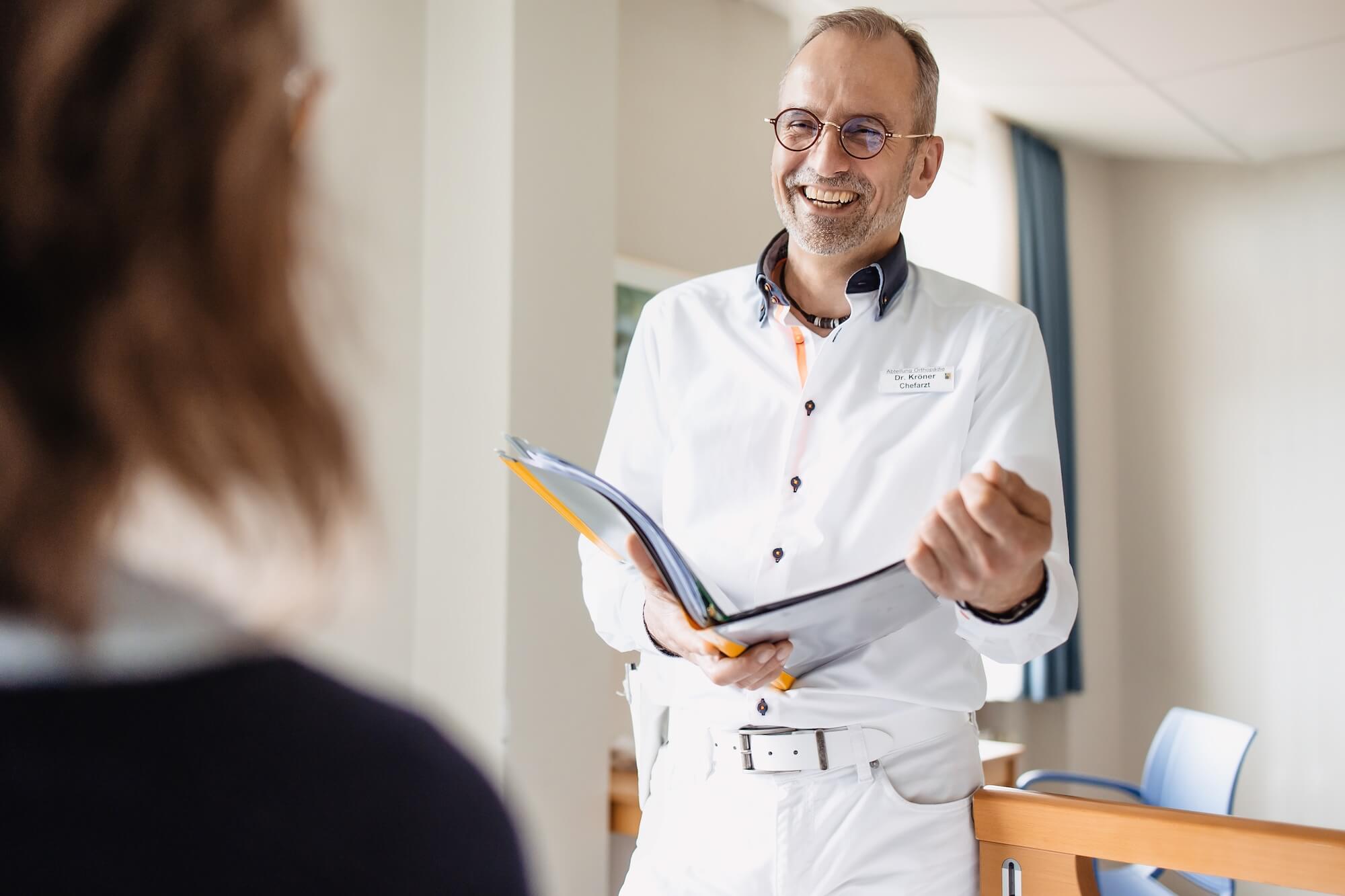 Chefarzt für Orthopädie Dr. med. Thomas Kröner in der Wicker Klinik in Bad Wildungen
