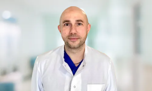 Sektionsleitung für innere Medizin Dr. med. Miroslav Iovanovici Fachabteilung Querschnitt Werner Wicker Klinik Sektionsleitung für innere Medizin Dr. med. Miroslav Iovanovici Fachabteilung Querschnitt Werner Wicker Klinik