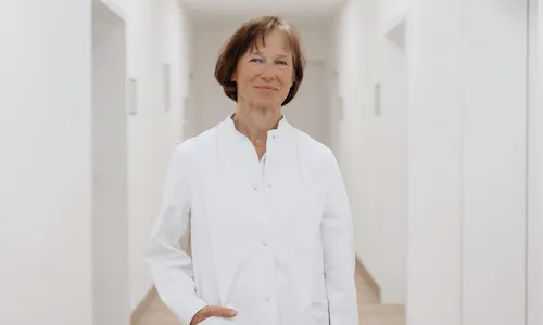 Dr. Anja Pohlner, Oberärztin Orthopädie Dr. Anja Pohlner, Oberärztin Orthopädie