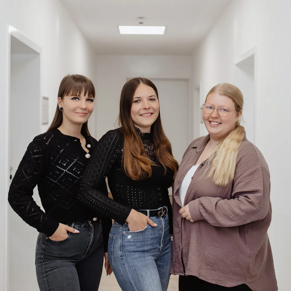 Kolleginnen aus dem Aufnahmebüro