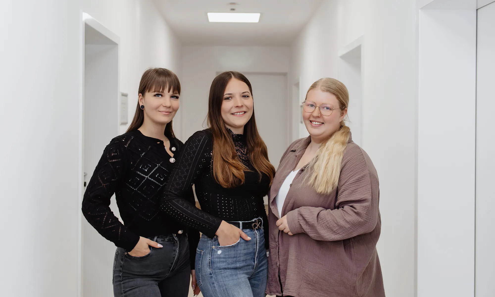 Die drei Kolleginnen aus dem Aufnahmebüro der Klinik Hoher Meißner in Bad Sooden-Allendorf