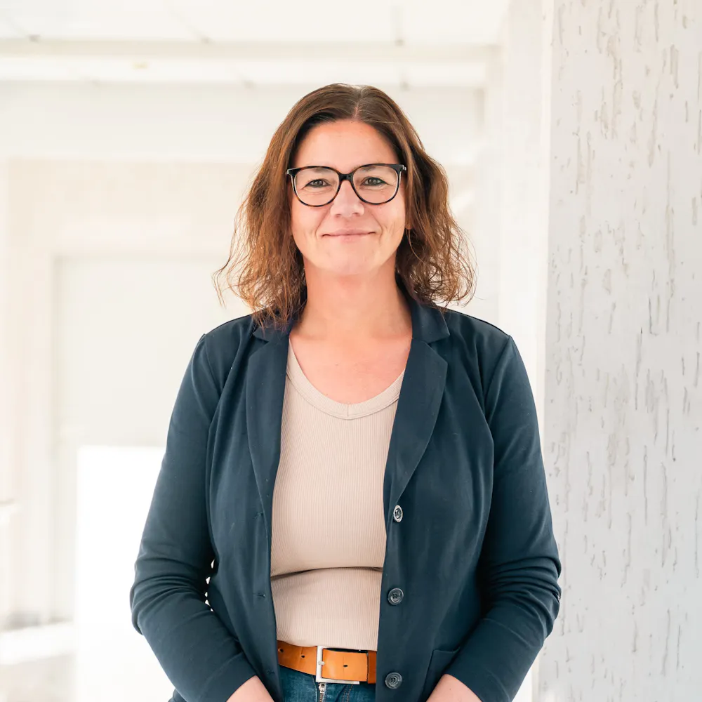 Anna Hämel im Patientenmanagement der Wicker Klinik Rehabilitation