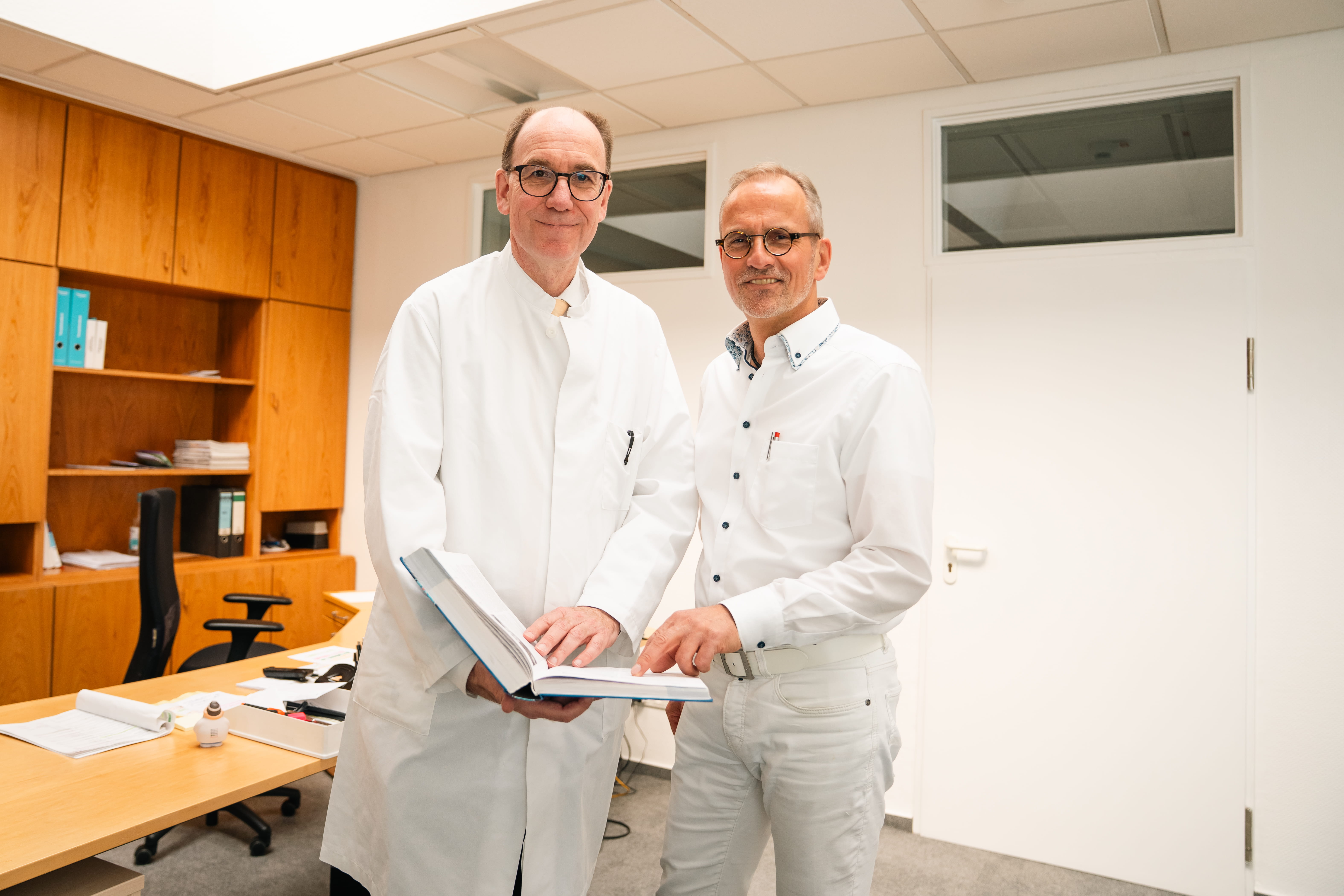 Chefärzte der Wicker Klinik Dr. Kröner und Dr. Glazinski  der Fachbereiche Orthopädie und Neurologie