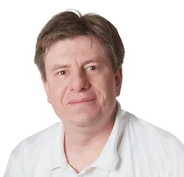 Herr Dr. med. Karl Robert Reinosch in der Radiologie des MVZ der Werner Wicker Klinik Herr Dr. med. Karl Robert Reinosch in der Radiologie des MVZ der Werner Wicker Klinik