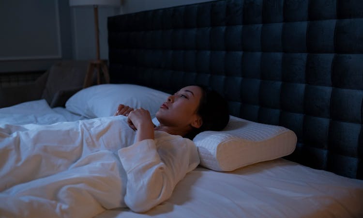 Durchschlafstörung - Gründe und Therapie