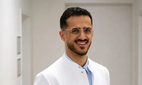 Dr. Beschan Ahmad, Oberarzt in der Neurologie in der Klinik Hoher Meißner in Bad Sooden-Allendorf Dr. Beschan Ahmad, Oberarzt in der Neurologie in der Klinik Hoher Meißner in Bad Sooden-Allendorf