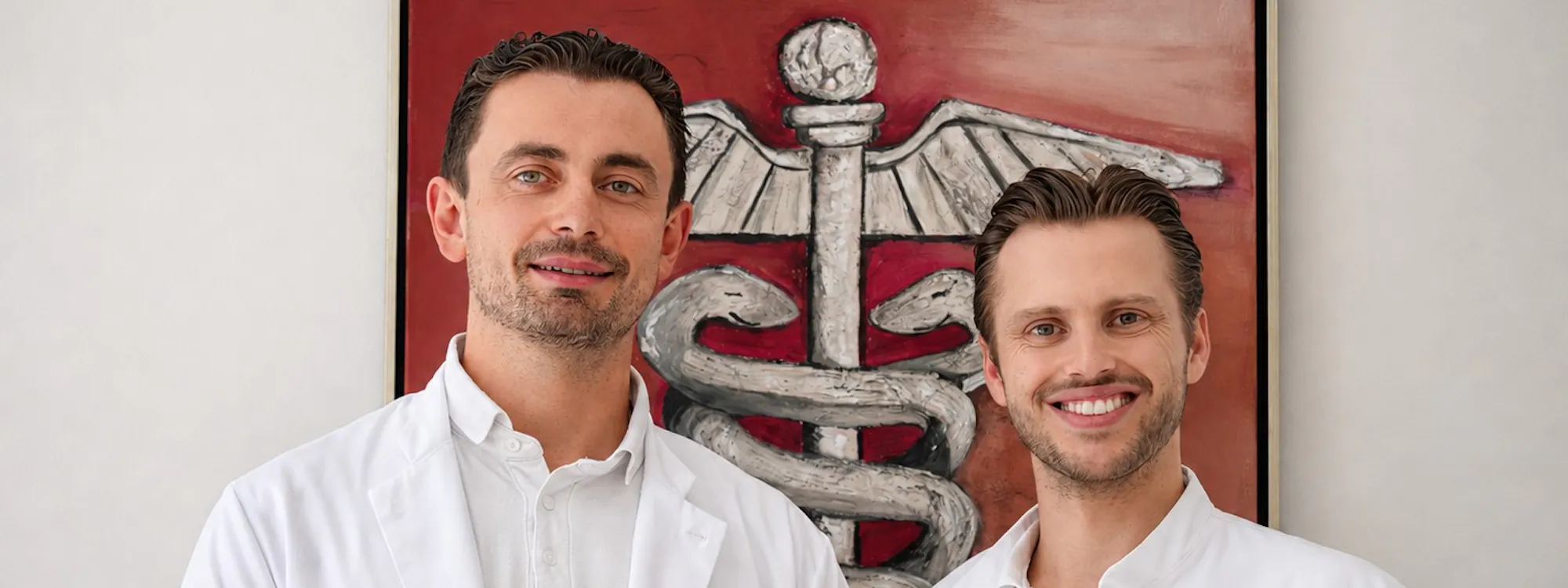 Dr. Arne Krahn (links) und Patrick Weish (rechts) in der Klinik Hoher Meißner Dr. Arne Krahn (links) und Patrick Weish (rechts) in der Klinik Hoher Meißner