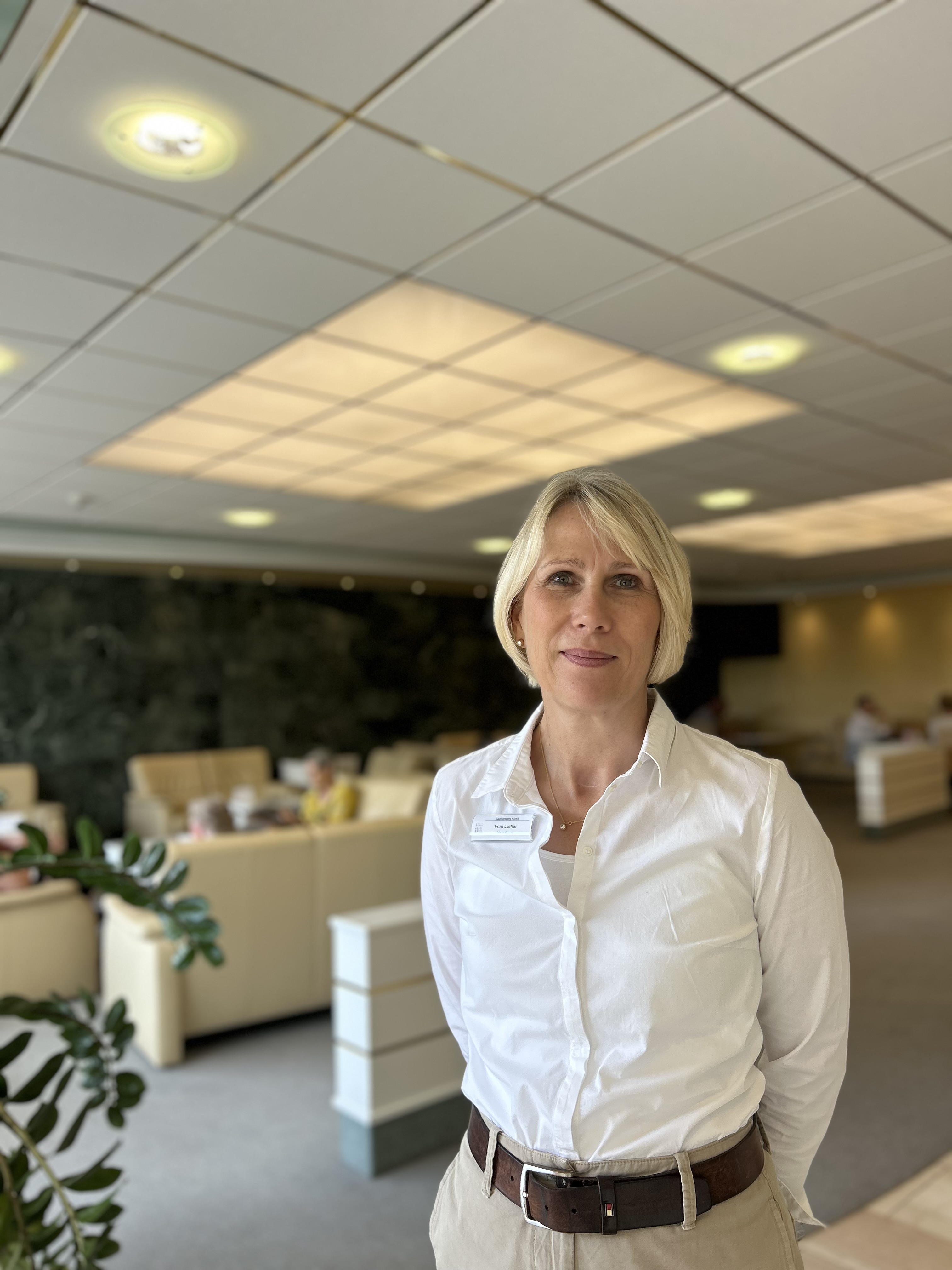 Ivonne Löffler, Sekretariat 