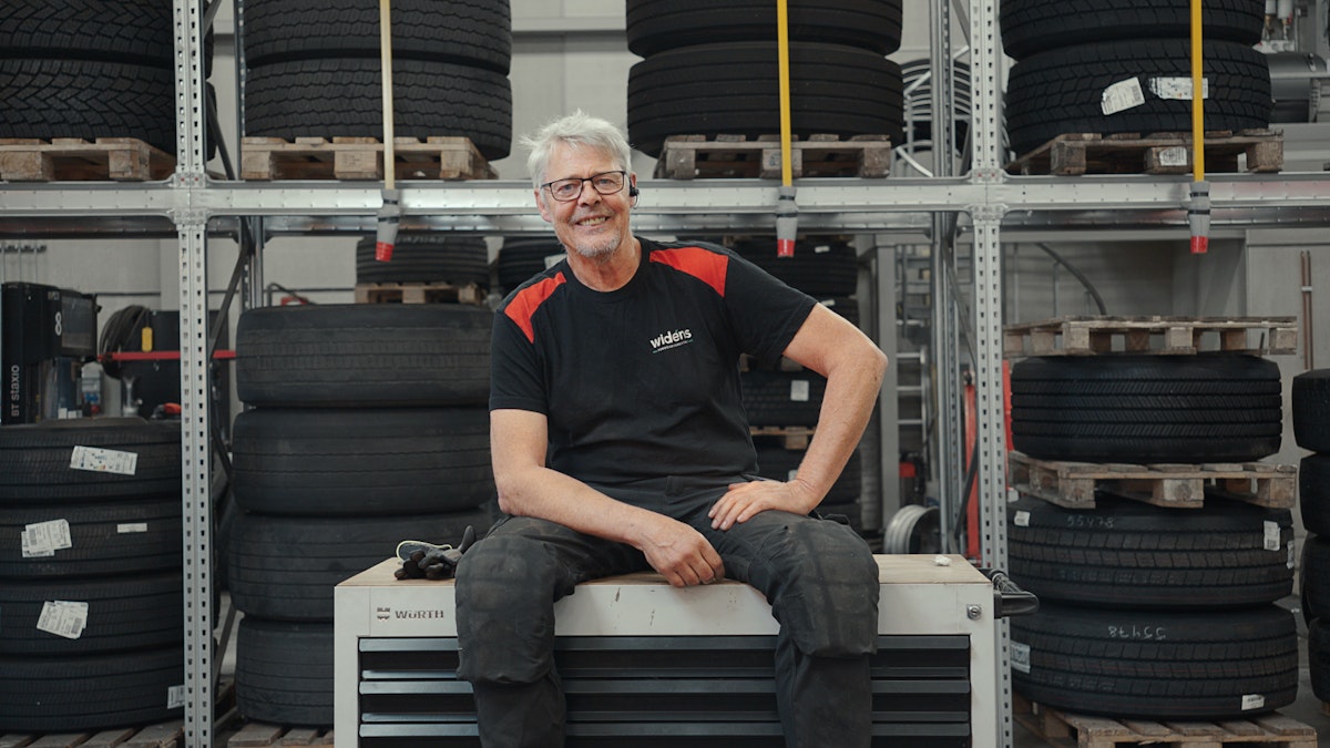 Peter Svärd däckansvarig Widéns Fordonsverkstad