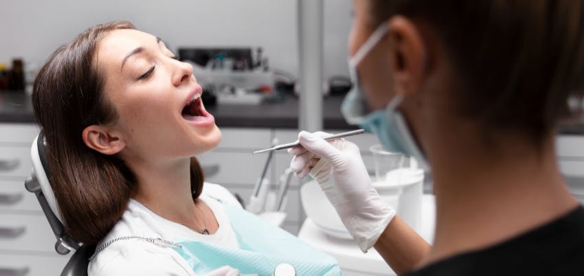 Main Reasons to Undergo a Complete Oral Treatment in 2025