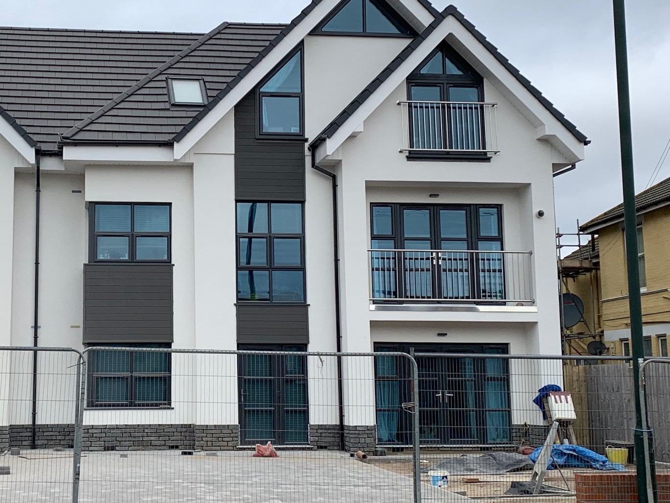 Broken rock - Etna used around the skirt of a new-build project